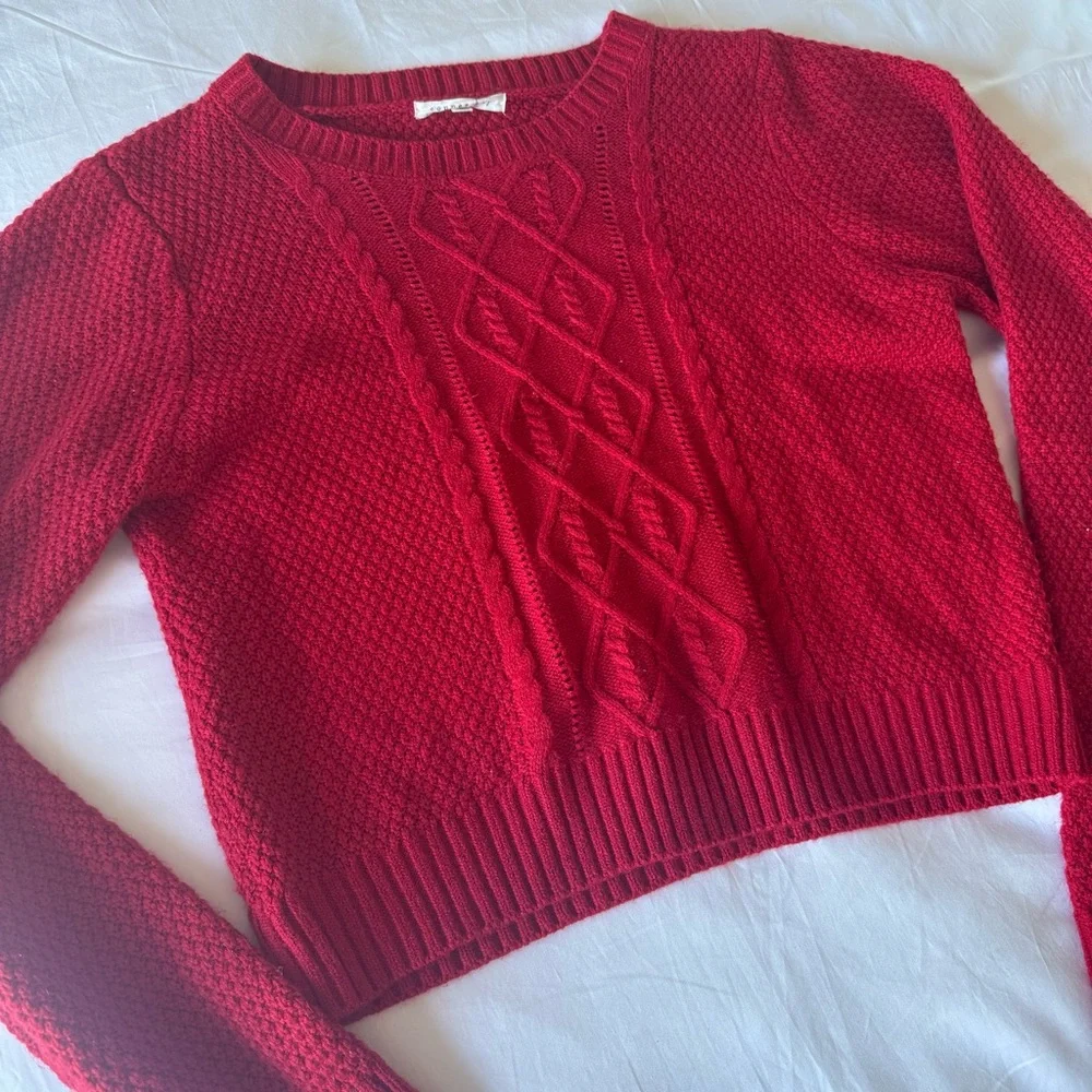 Copper Key red sweater - Picture 2 of 4